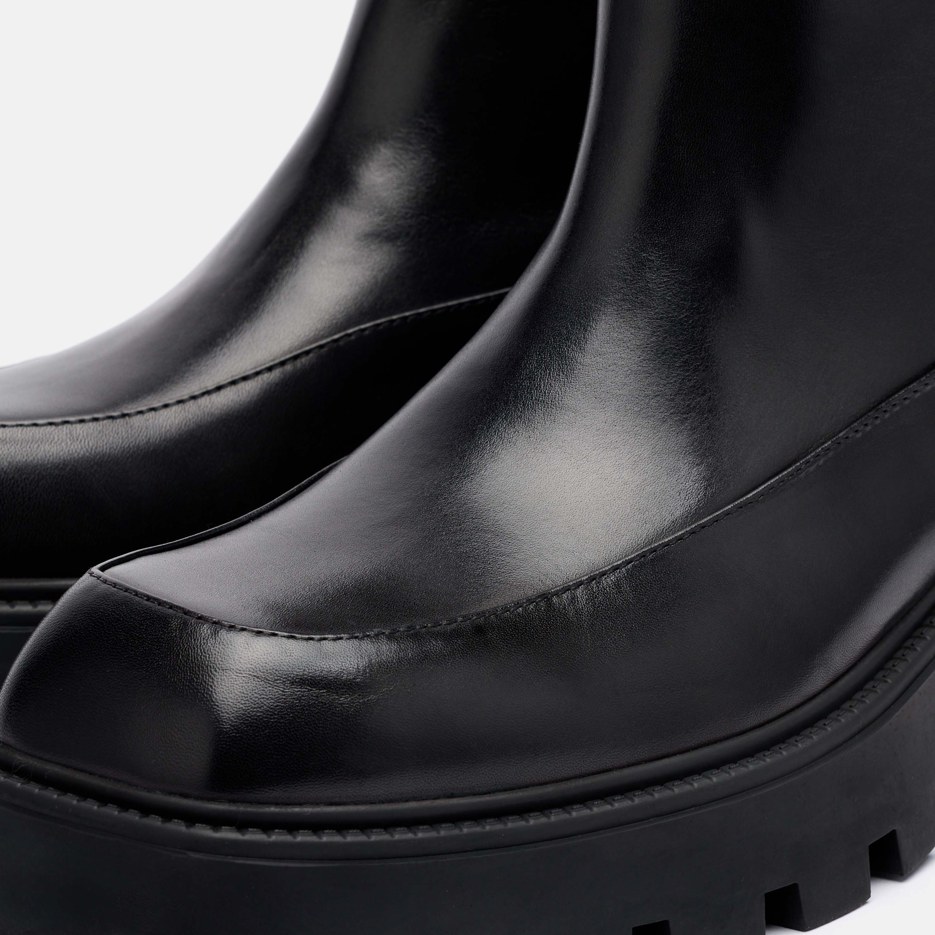 Commander Black Leather Square Toe Side Zip Boots - Image 3