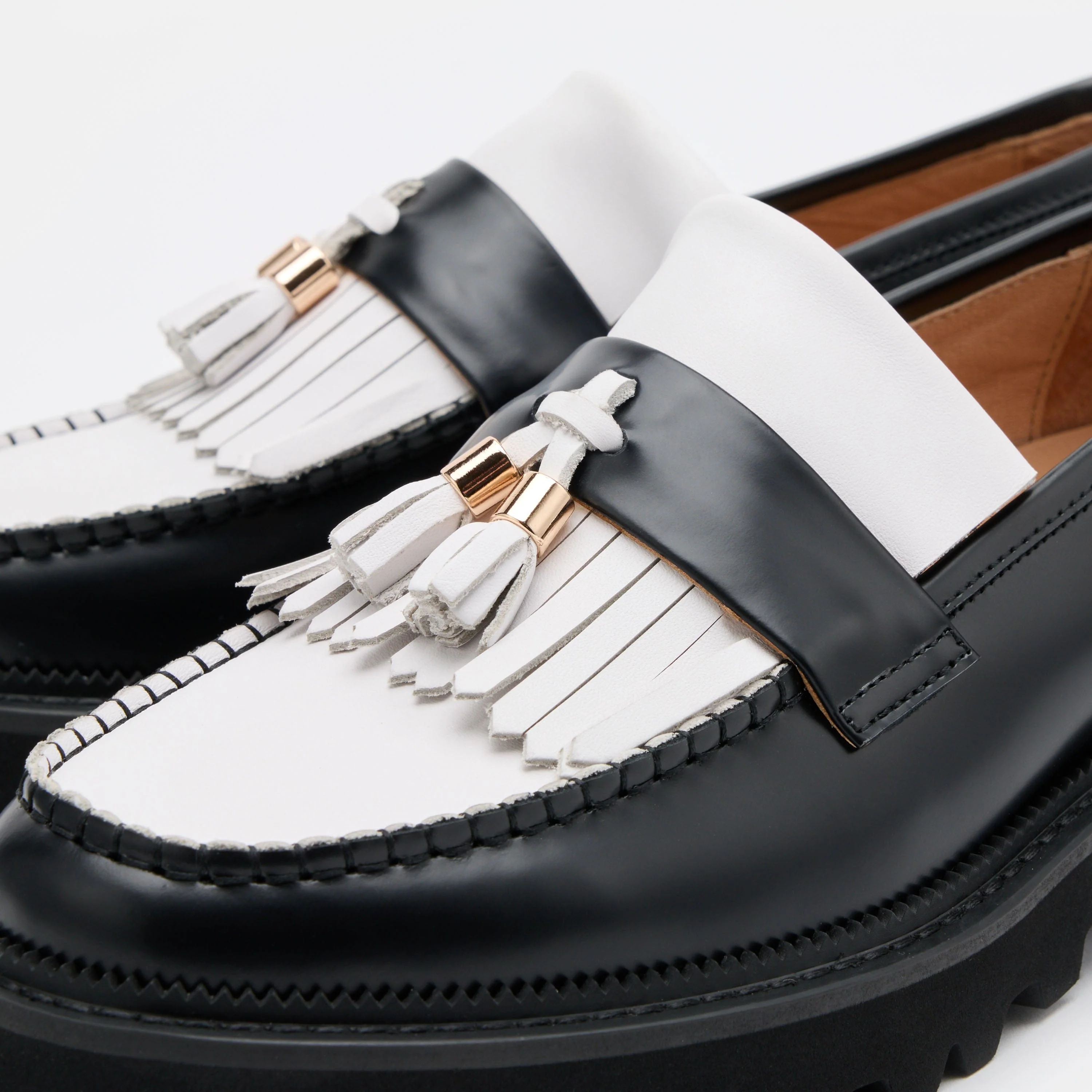 Journey Black/White Leather Lug Tassel Loafer - Image 3
