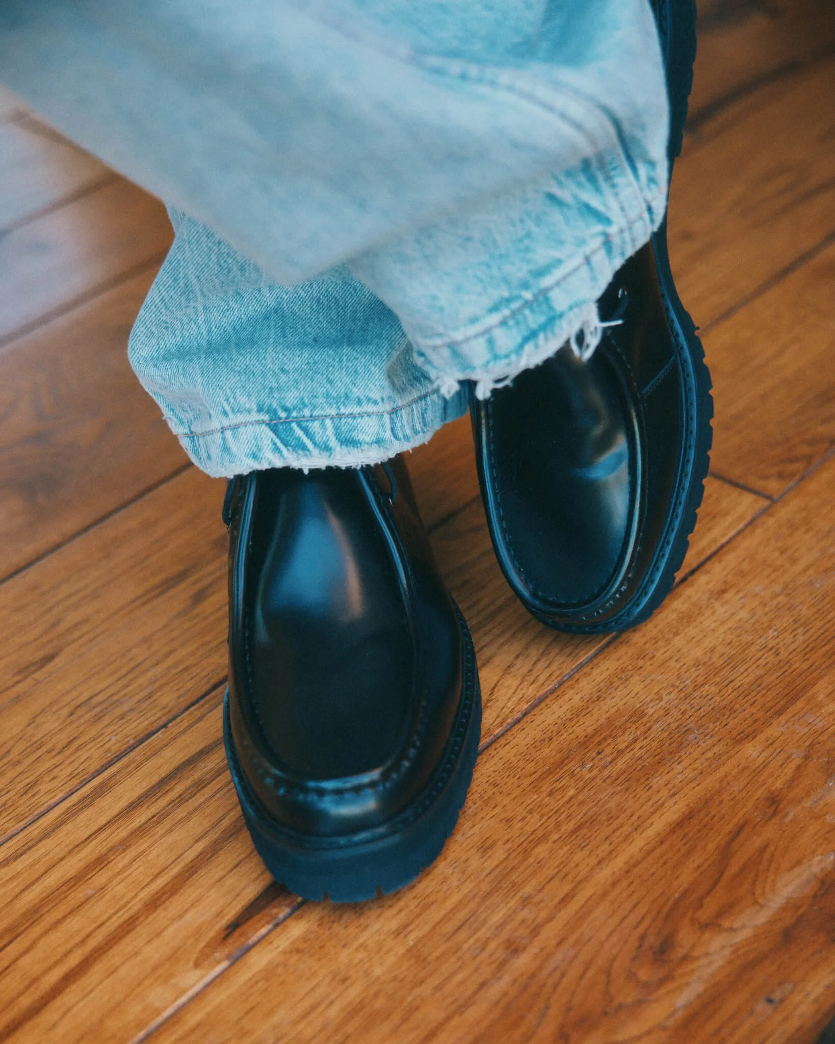 Montana Black Leather Moc Toe Derbys - Image 4